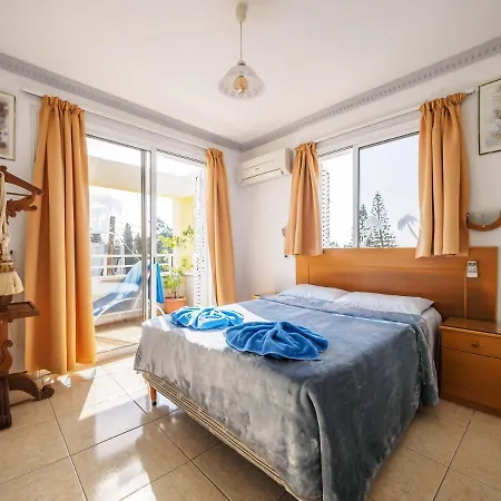 Апарт-готель Apollonia Пафос