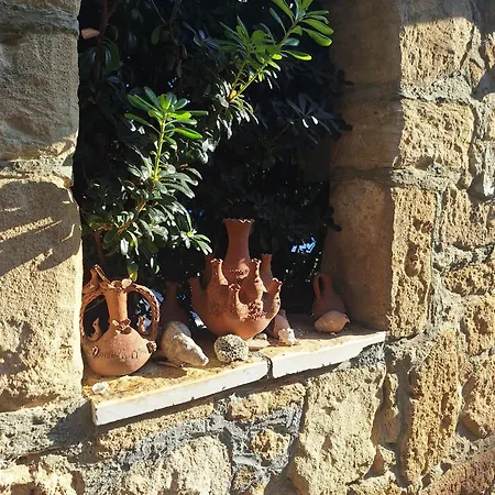 Apollonia